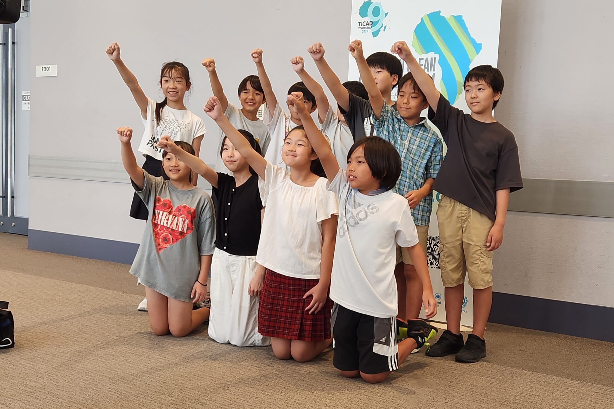 小学生集合写真